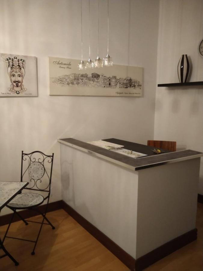 Artemide Rent Bedrooms Agrigento Ngoại thất bức ảnh